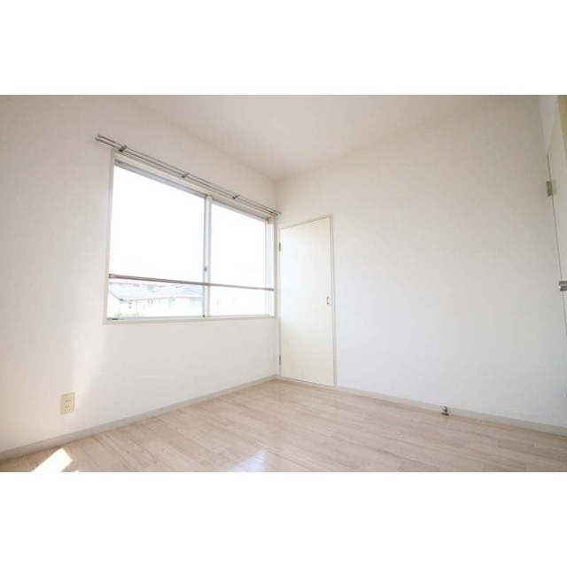 居室・リビング　※別部屋にて撮影写真有り