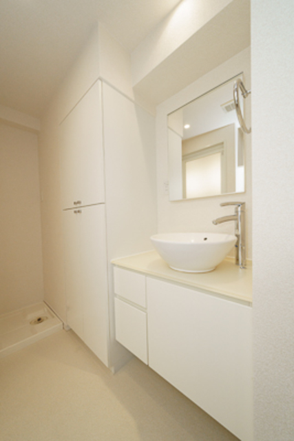 洗面設備　※写真は同タイプ住戸です。