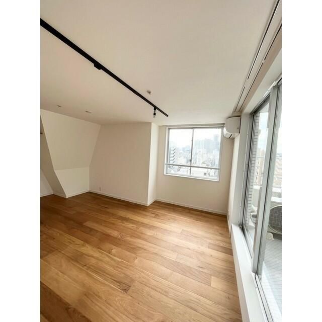 居室・リビング　使いやすい居間です