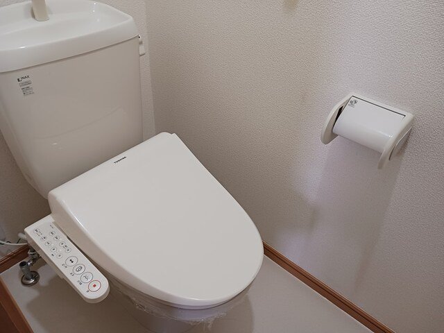 トイレ　コンパクトで使いやすいトイレです