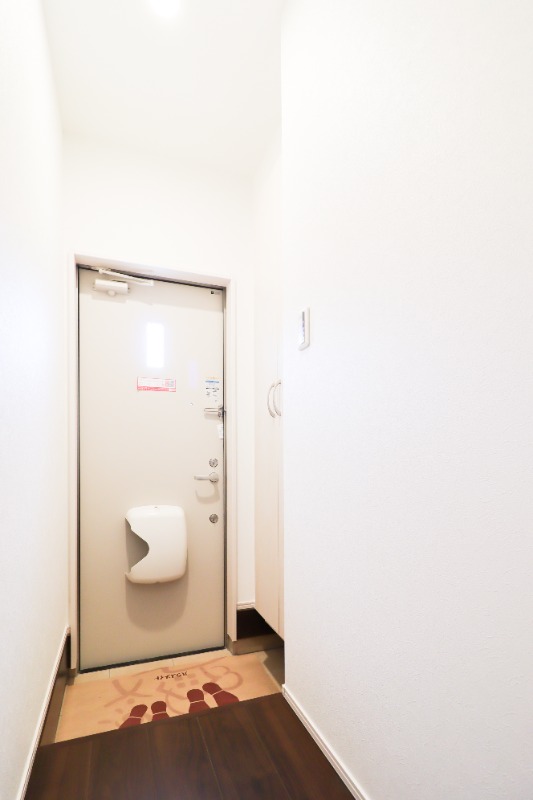 玄関　図面と現状に相違がある場合には現状を優先