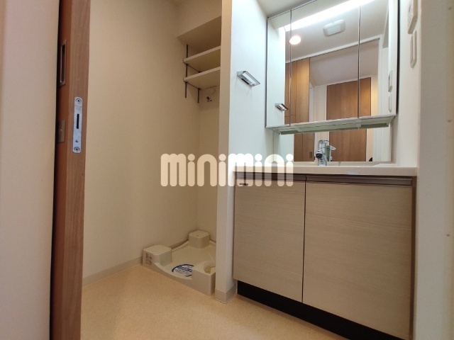 洗面設備　身だしなみが整えやすいですよ！