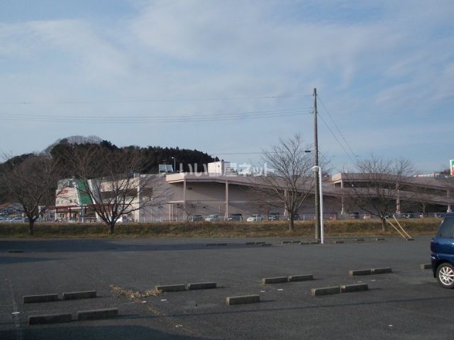 ショッピングセンター　エブリア（ショッピングセンター）まで1659m