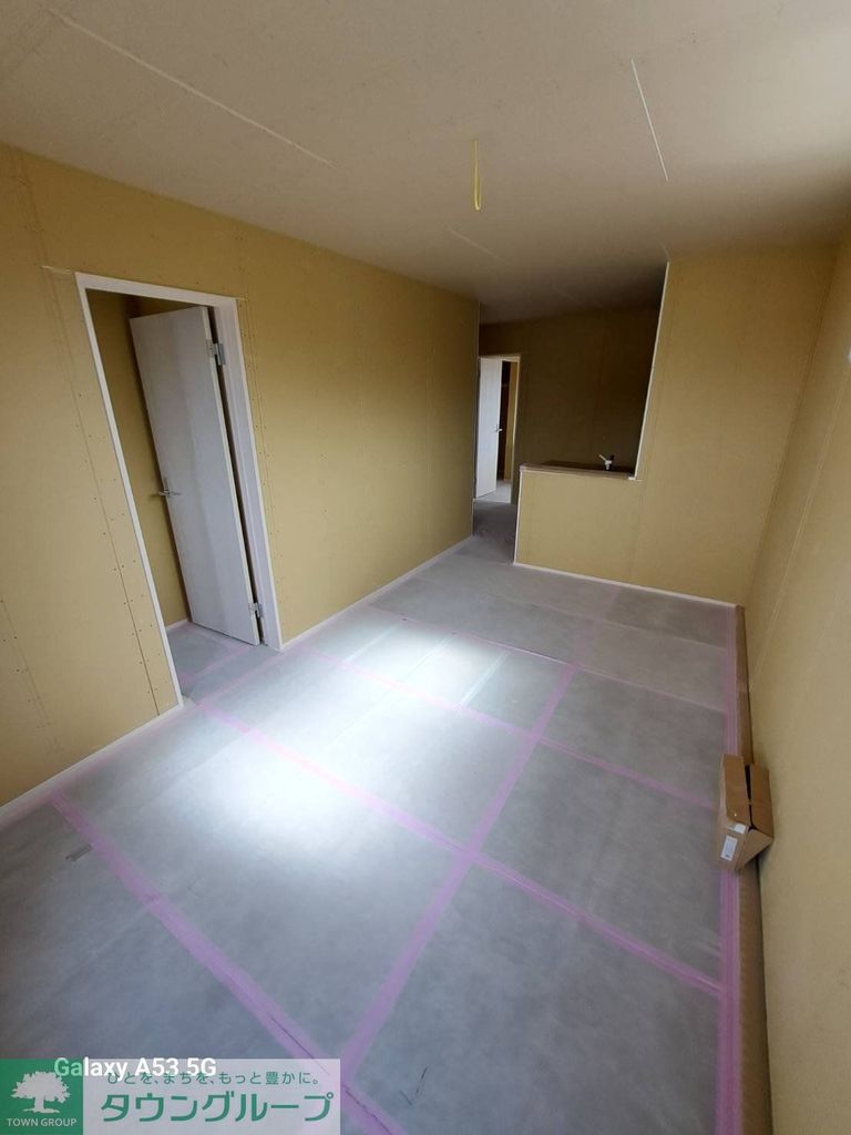 居室・リビング　※反転タイプ