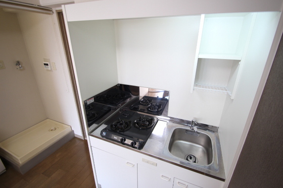 キッチン　※別号室の参考写真になります