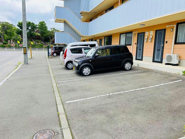 駐車場　駐車場