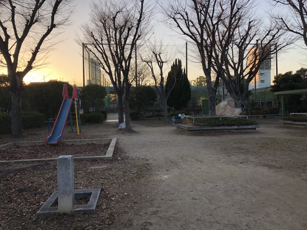 公園　利倉東１丁目児童遊園（公園）まで311m