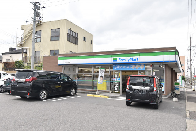 コンビニ　ファミリーマート杉村一丁目店（コンビニ）まで466m