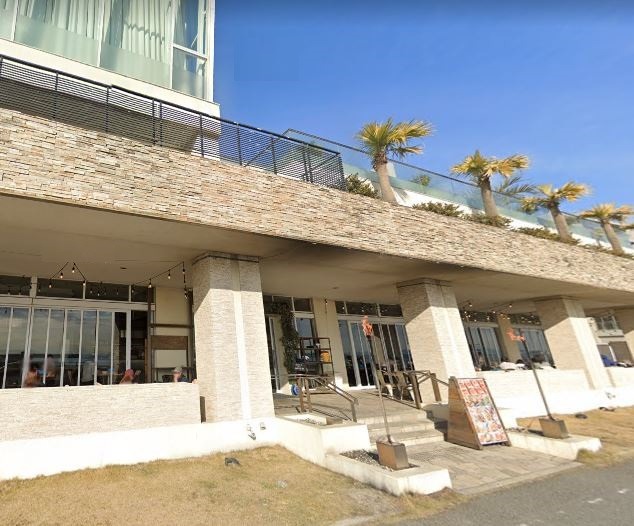 飲食店　サザンビーチカフェ（飲食店）まで982m