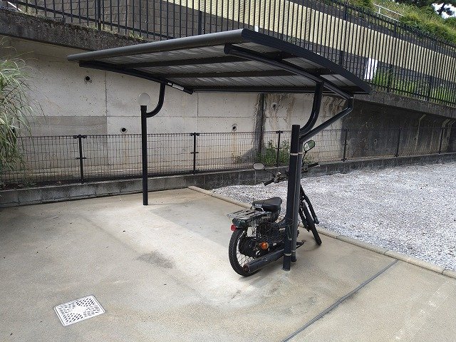 その他　駐輪場　原付＆自転車のみ駐輪可能