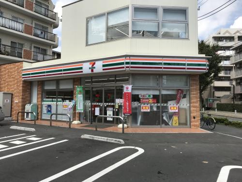 コンビニ　セブンイレブン 世田谷宮坂3丁目店（コンビニ）まで374m