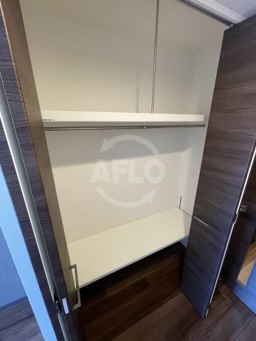 収納　コンフォリア京町堀　クローゼット
