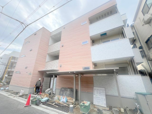 エントランス　綺麗なエントランスです。