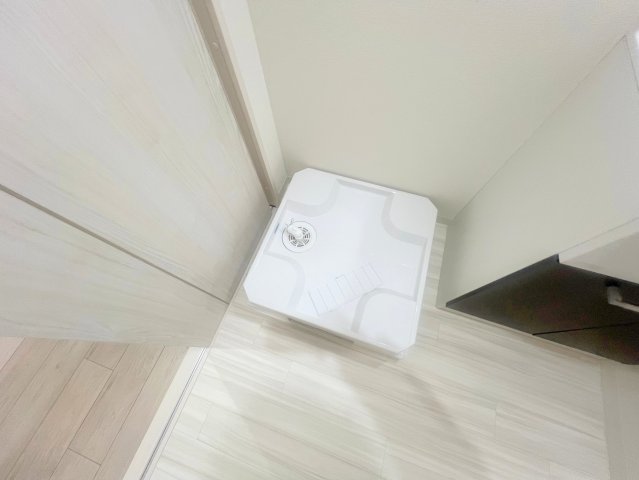 その他設備　嬉しい室内洗濯機置場。これで洗濯機も長持ちしますね。