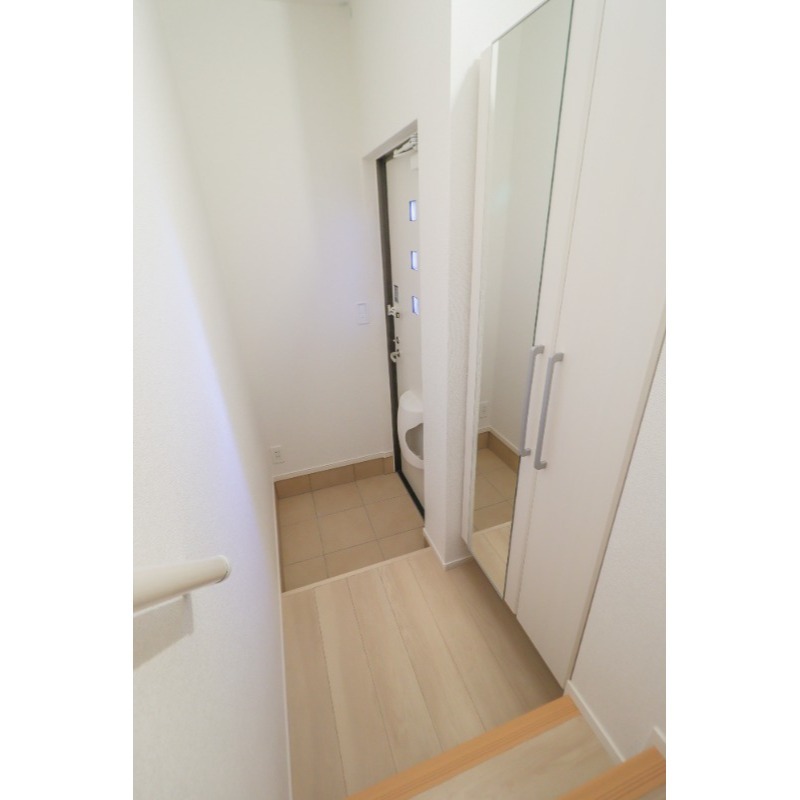 玄関　図面と現状に相違がある場合には現状を優先