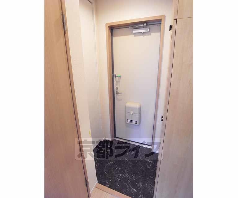 玄関　・お問合せは京都ライフまで・