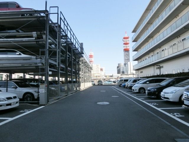 駐車場　敷地内駐車場