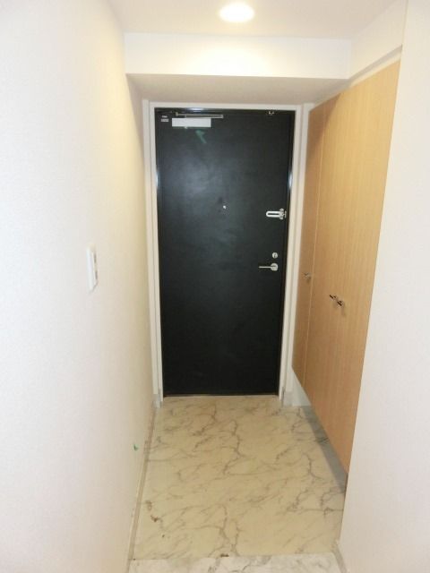 玄関　シューズボックス完備のシューズボックス