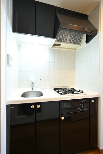 キッチン　コンパクトなキッチンで掃除もラクラク