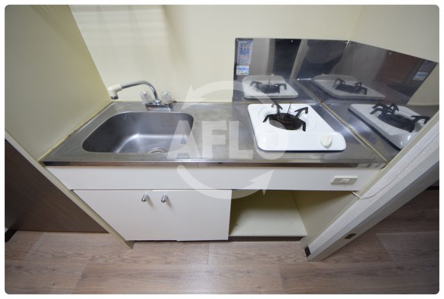 キッチン　エムプリス上町　3口IHシステムキッチン