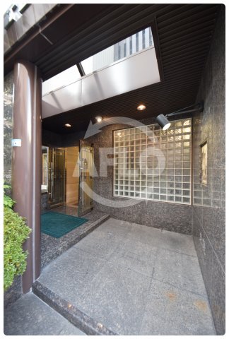 エントランス　エムプリス上町　エントランス