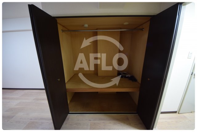 収納　エムプリス上町　クローゼット