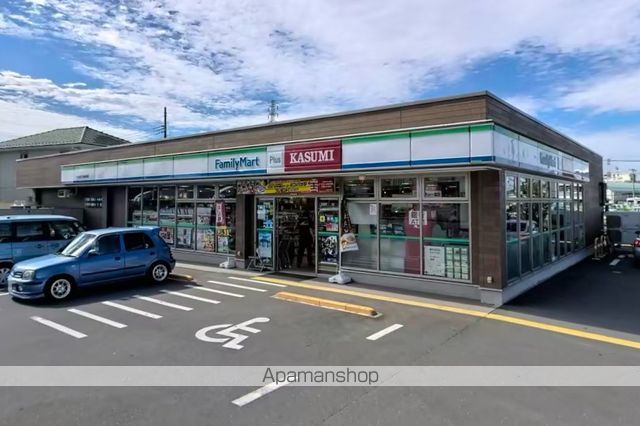 コンビニ　ファミリーマートプラスカスミ八潮大原店（コンビニ）まで381m
