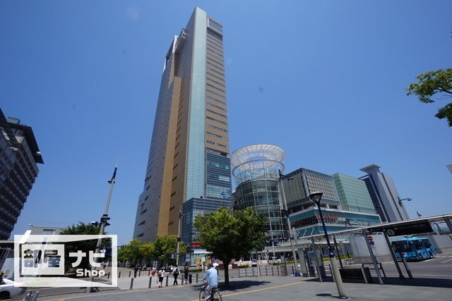 その他　サンポート高松シンボルタワー（その他）まで300m