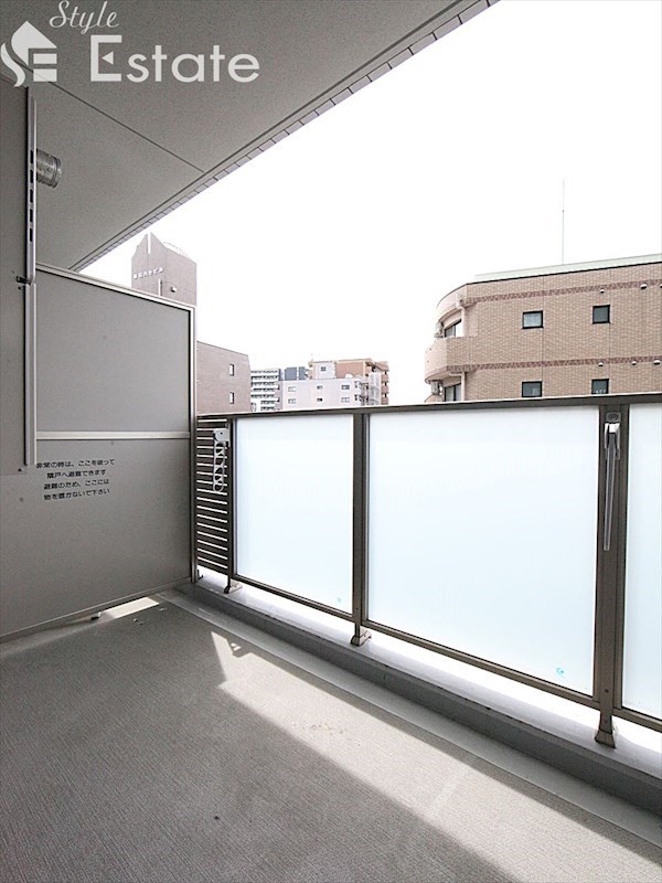 バルコニー　バルコニー