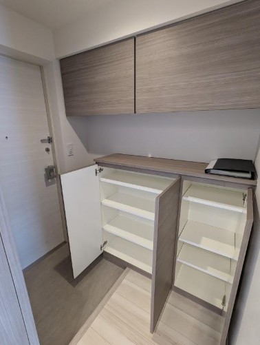 玄関　同タイプ参考写真