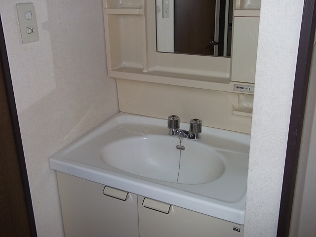 洗面設備　『ハイツ丸藤』