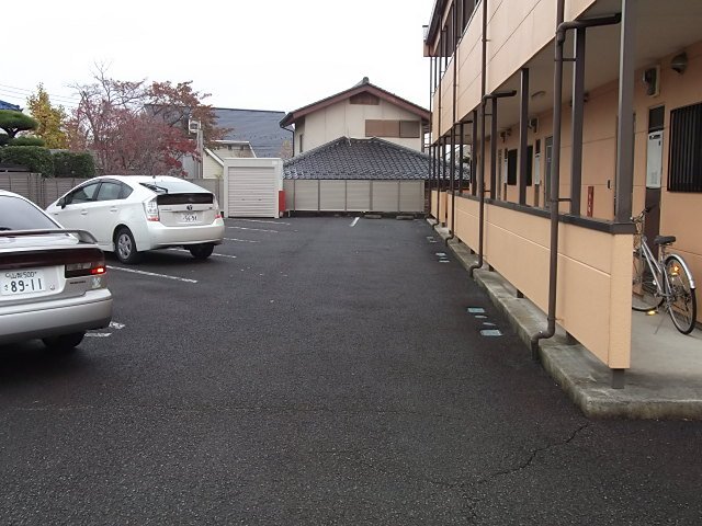 駐車場　『ハイツ丸藤』