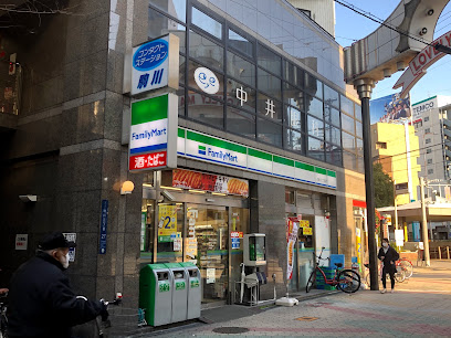 コンビニ　ファミリーマート 駒川三丁目店（コンビニ）まで451m