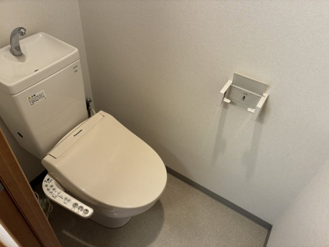 トイレ　コンパクトで使いやすいトイレです