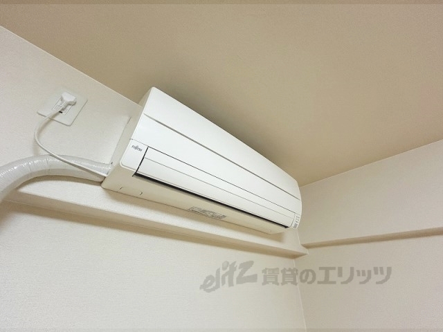 その他設備　６．５帖洋室エアコン