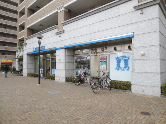 コンビニ　ローソン（コンビニ）まで650m