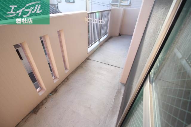 バルコニー　バルコニー