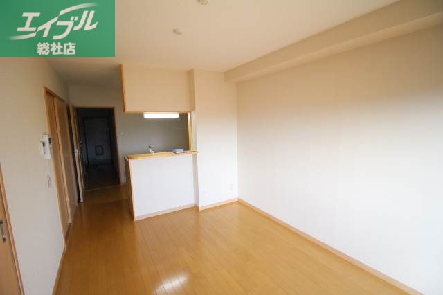 居室・リビング　リビング