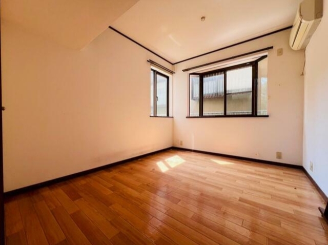 居室・リビング　別部屋参考写真です