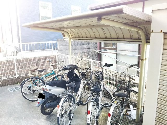 その他　駐輪場完備。