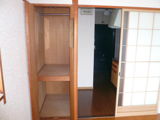収納　※別号室の写真です