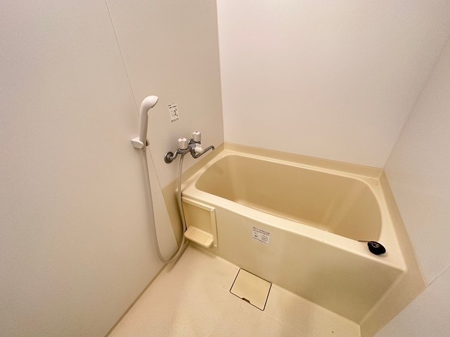バス・シャワールーム　※他部屋の写真です。現況優先。