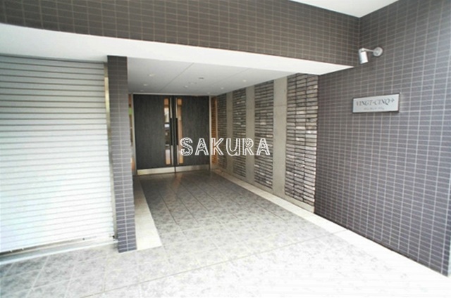 エントランス　お洒落な建物デザイン♪