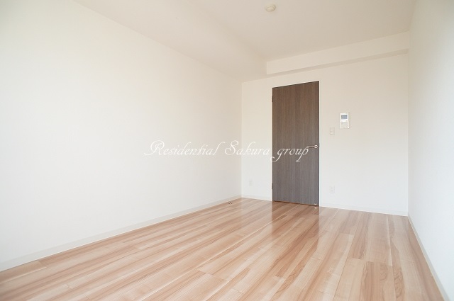 居室・リビング　開放感のあるゆったりとしたお部屋です♪