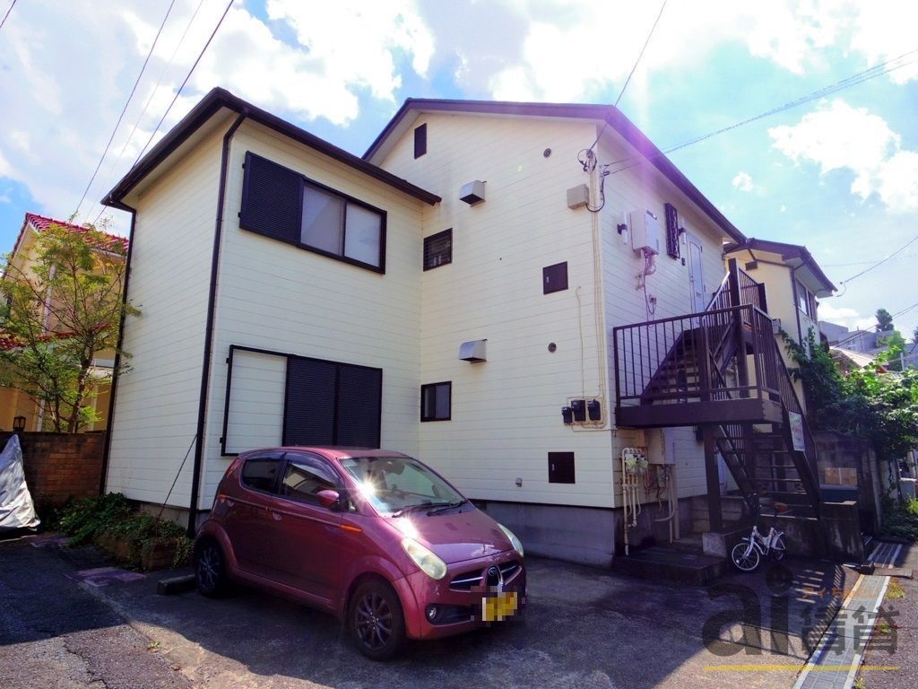 建物外観　駐車場