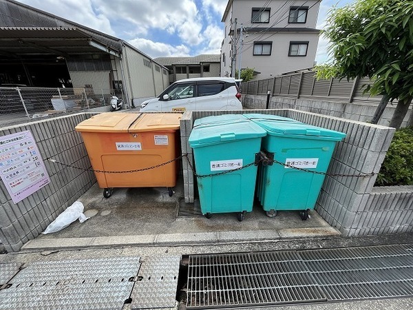 その他共有部分　ゴミ置き場！