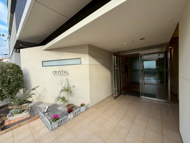 エントランス　詳細は、RISUMO江坂本店までお問合せください♪