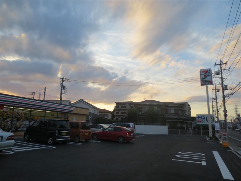 コンビニ　セブン－イレブン流山駒木店（コンビニ）まで131m