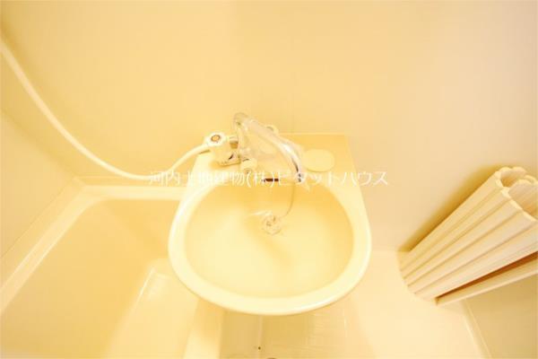 洗面設備　類似室内