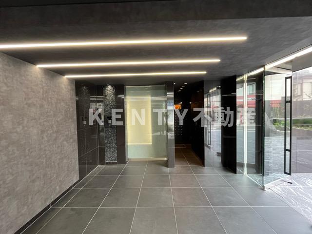 ロビー　落ち着いたエントランスです